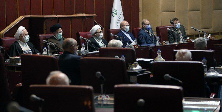 جلیلی و لاریجانی در جلسه مجمع درگیر شدند؟! 