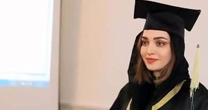 شوآف بهنوش طباطبایی با بادیگاردش/ فیلم