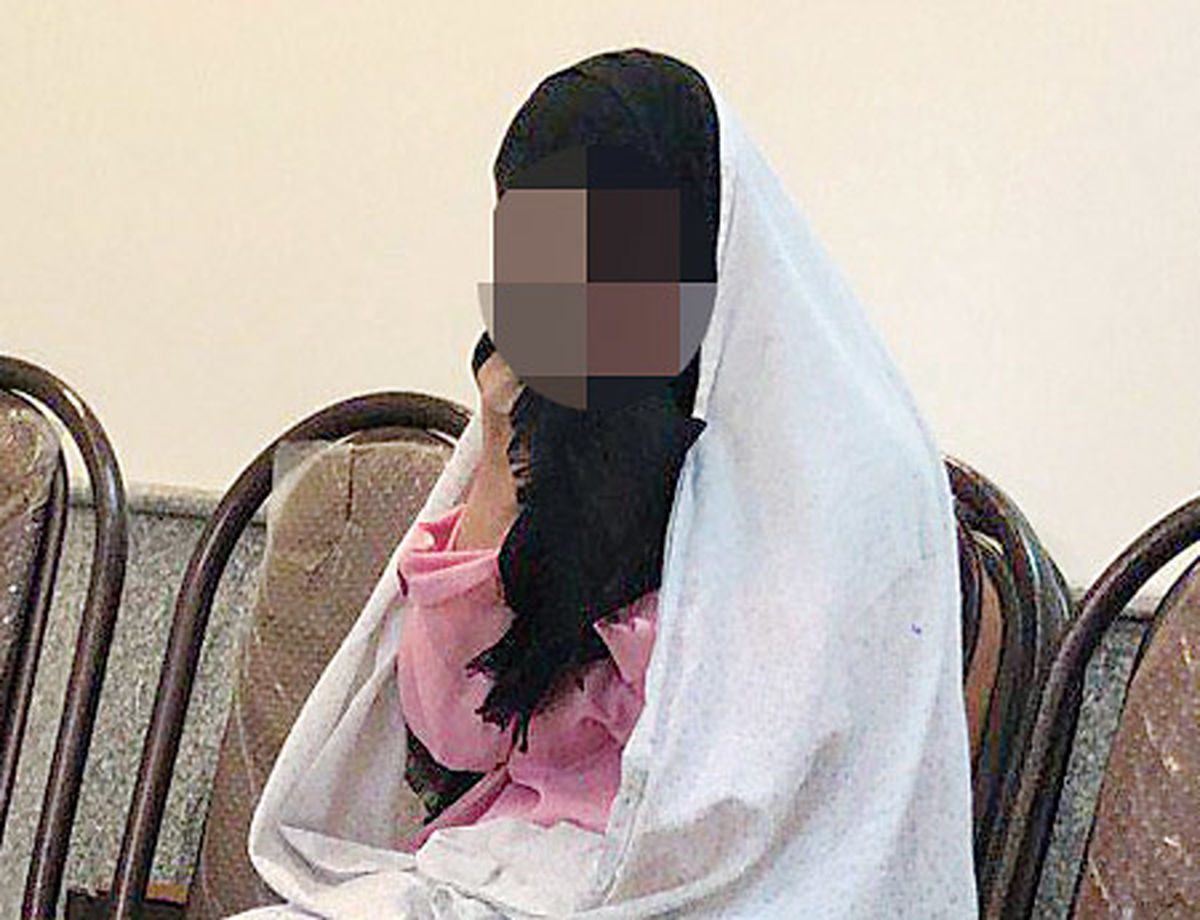 وارد اتاق که شدم دیدم دختره بدون لباس روی تشک خوابیده  و حرف های ناجور می زند/ اصغر را صدا زدم