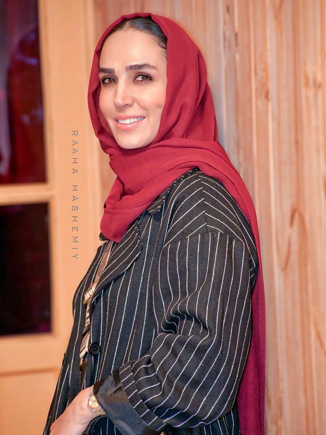 سوگل طهماسبی با استایل مجلسی سرسنگین/ عکس