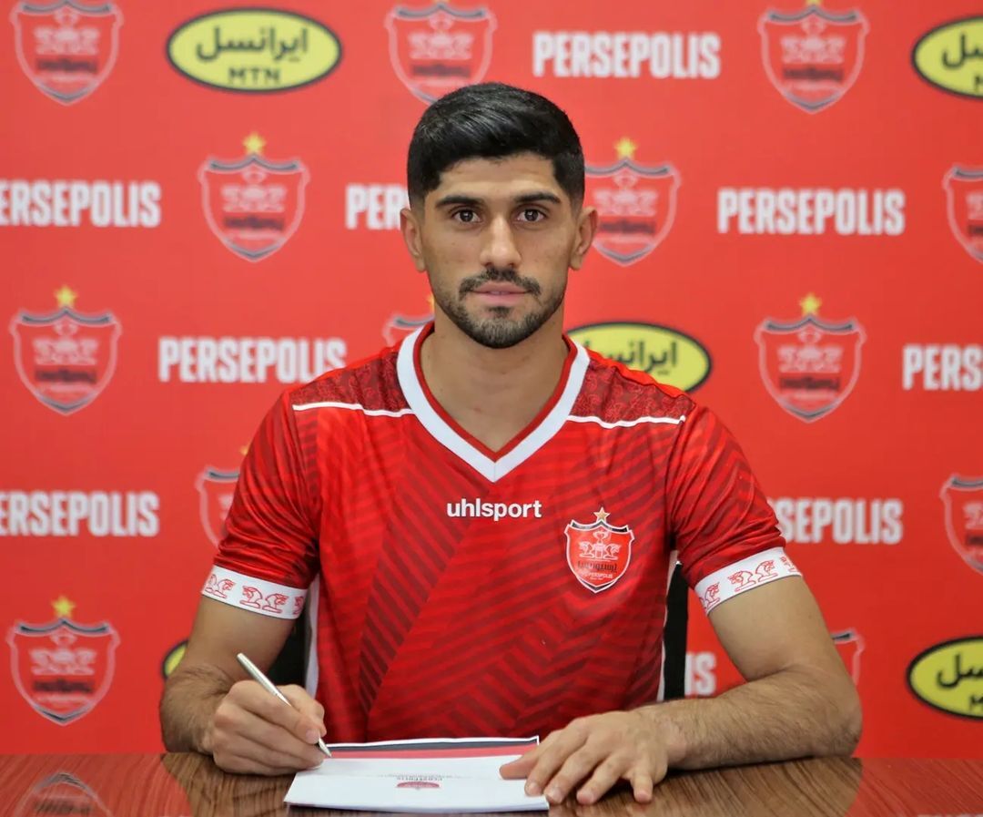 جانشین رامین رضاییان قراردادش را با پرسپولیس امضا کرد