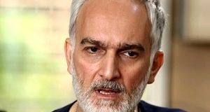 بیژن بنفشه خواه و دخار زیبایش/ عکس