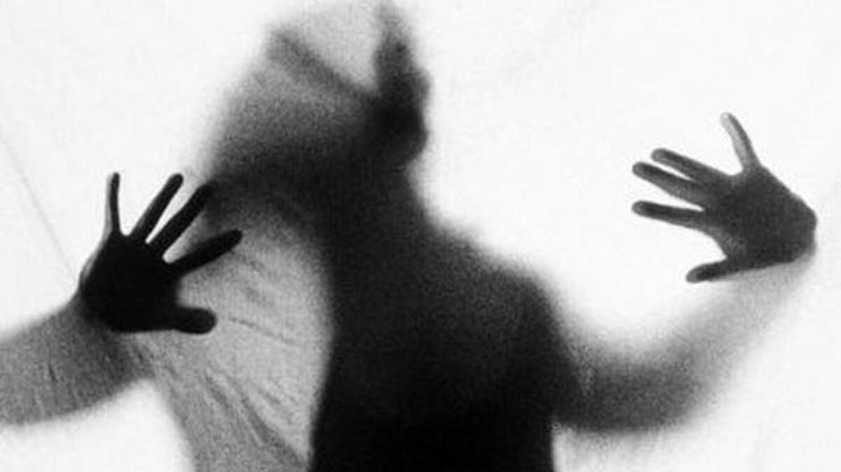 آزار جنسی گروهی در منزل یک رمال به یک زن
