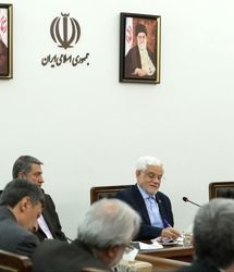 عارف: دولت و نهادهای عمومی یک هدف مشترک دارند