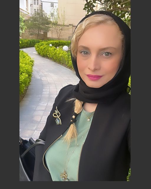 مریم کاویانی بعد از طلاق از آقای سیاستمدار خودش را شبیه 14ساله ها کرد!/ عکس