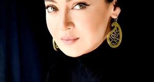 سالگرد ازدواج پدر و مادر خارجی نیکی کریمی در انگلستان