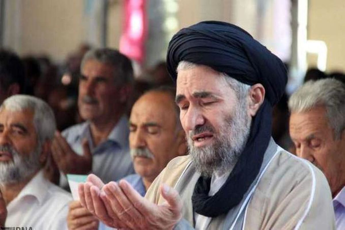 برنامه عجیب امام جمعه بروجرد | برگزاری نماز جماعت در پارک به جای مسجد!
