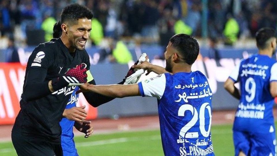 حسینی چرا از استقلال رفت؟