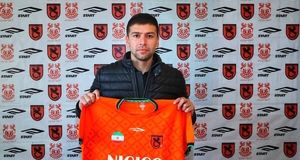 سعید مهری نارنجی‌پوش شد