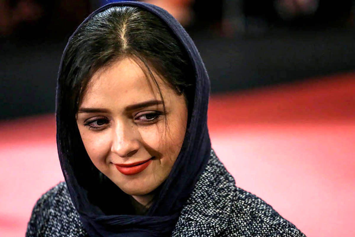 سلفی ترانه علیدوستی با زیباترین دختر
