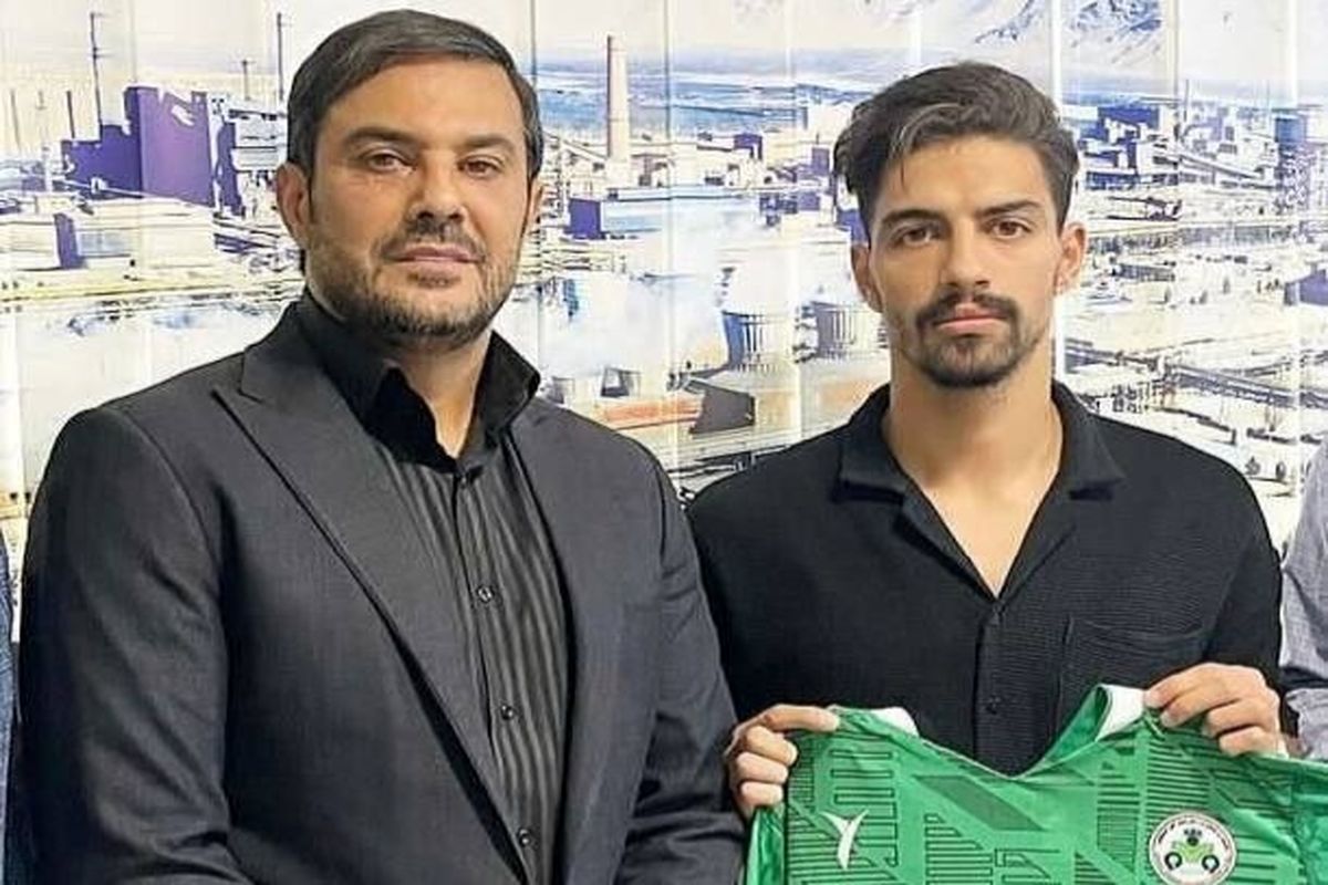 بازیکن استقلال سبزپوش شد