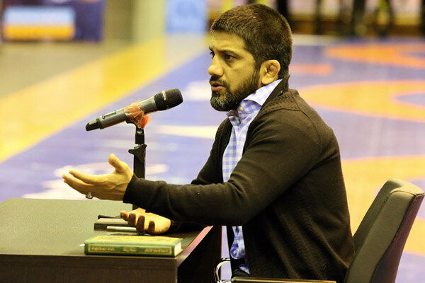 ماجرای درگیری شدید علیرضا دبیر و پولادگر