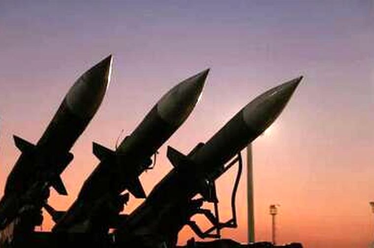 مهندسان ایرانی با سرعت پایگاه های بمباران شده را دوباره عملیاتی می‌کنند 