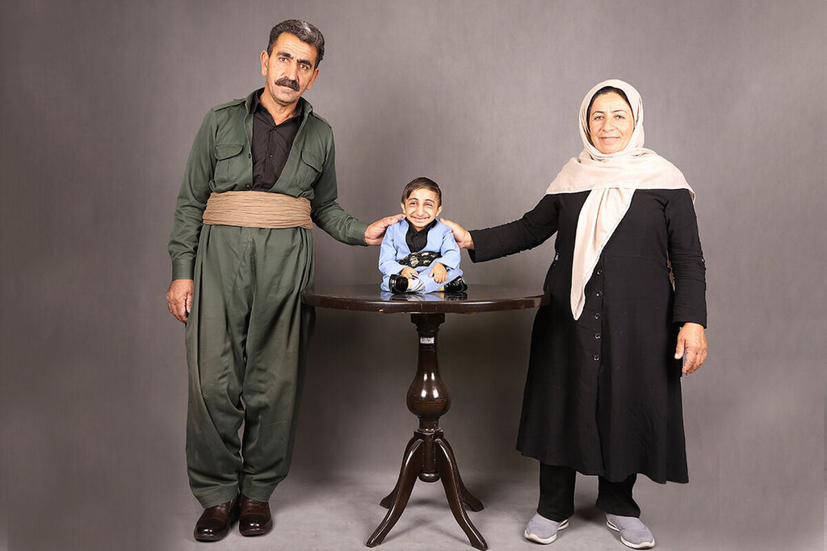 مرد ۶/۵ کیلویی ایران ؛ حرف‌های خاص جوان ۶۴ سانتی‌متری | کوتاه‌ترین مرد جهانم اما ...