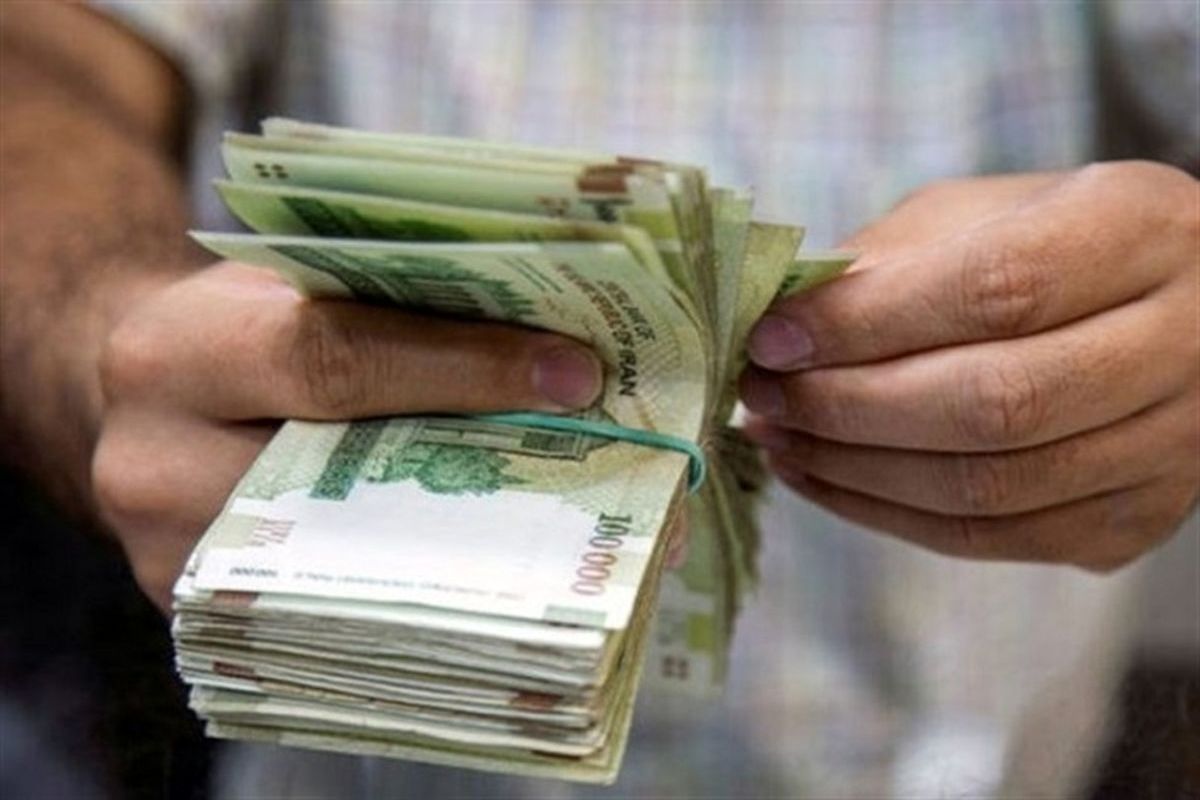 حداقل حقوق کارکنان دولت در سال آینده: 5 میلیون و 600 هزار تومان