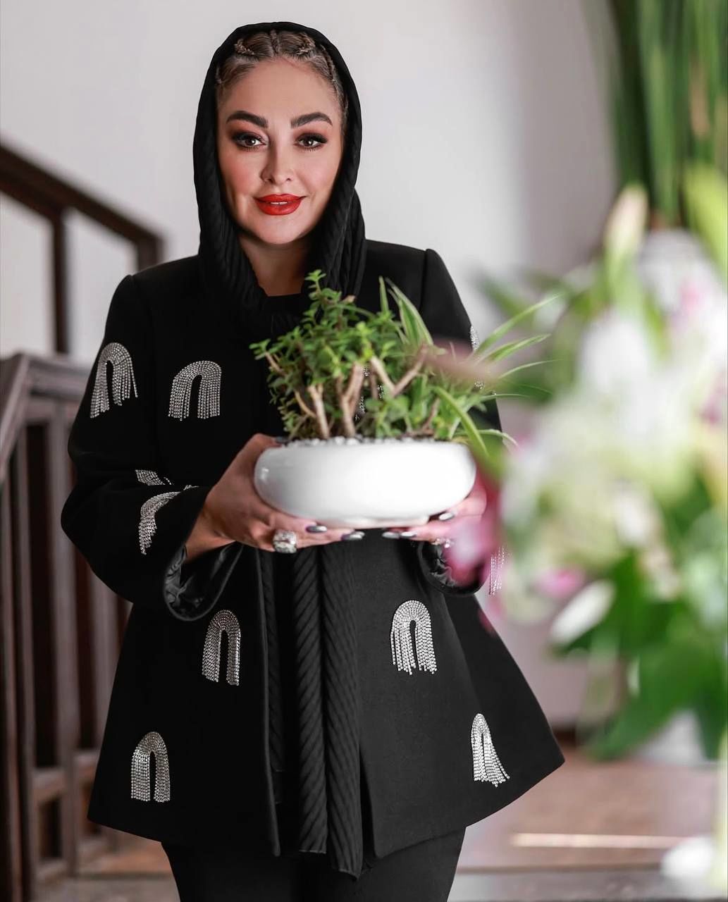 جشن تولد الهام حمیدی با استایل گنگ!/ عکس