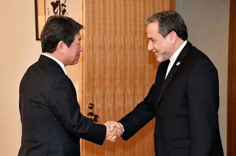 وزیر خارجه ژاپن در پاسخ به عراقچی: گفتگوهای نزدیک داشته باشیم