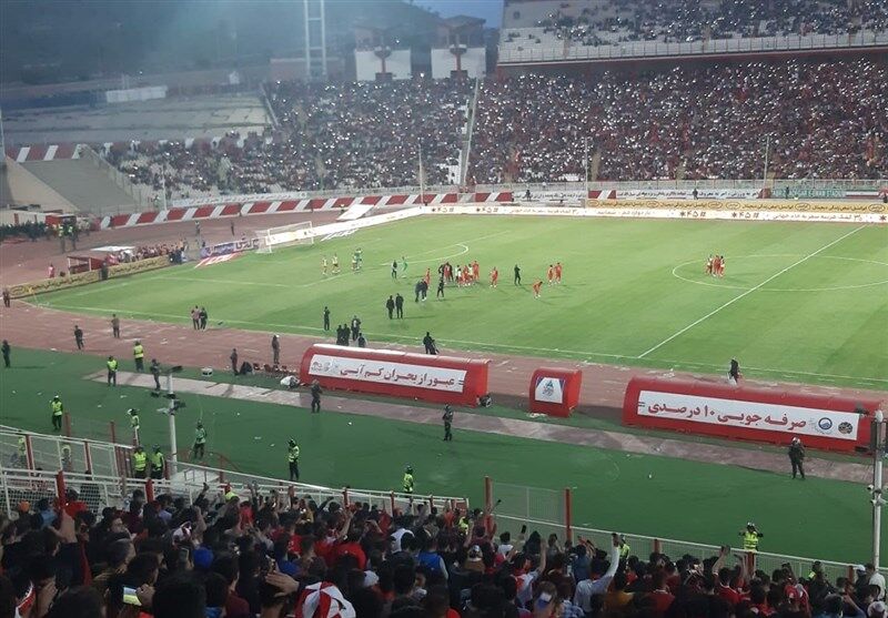 جنگ تراکتور و پرسپولیس بالا گرفت