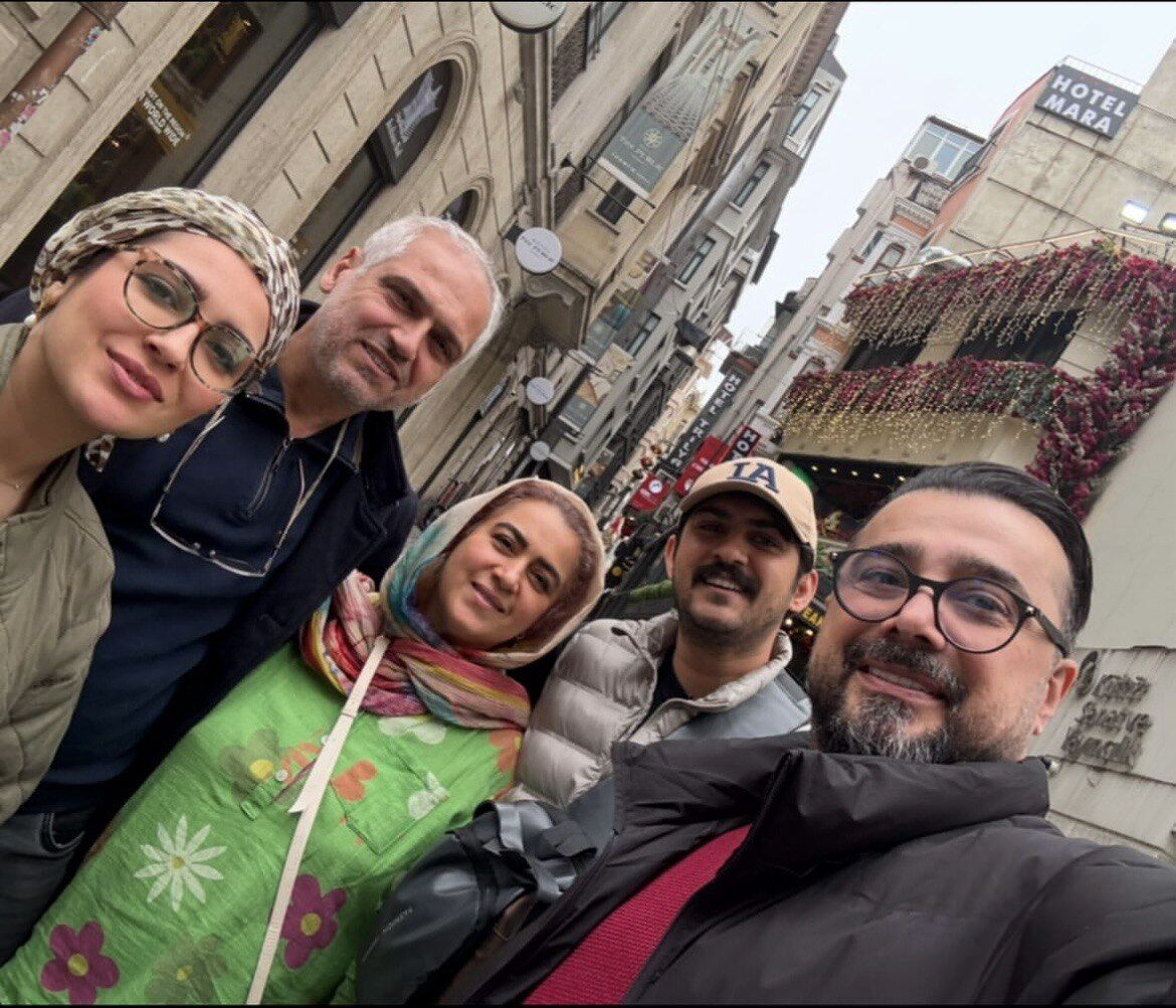 مونا کرمی، مادرانه و عاشقانه؛ تازه‌ترین تصاویر بازیگر جوان با فرزند و همسرش منتشر شد!
