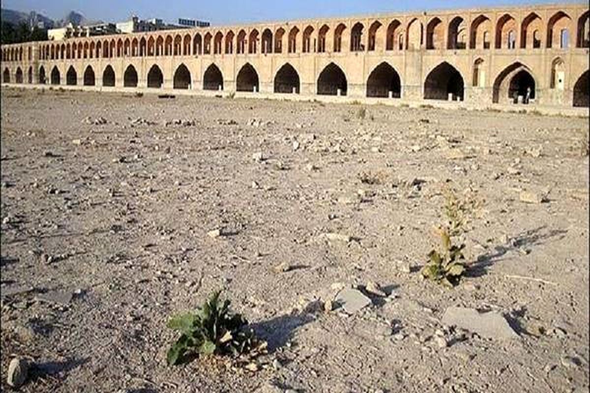 آخرین اقدامات برای نجات زاینده‌رود از خشکی