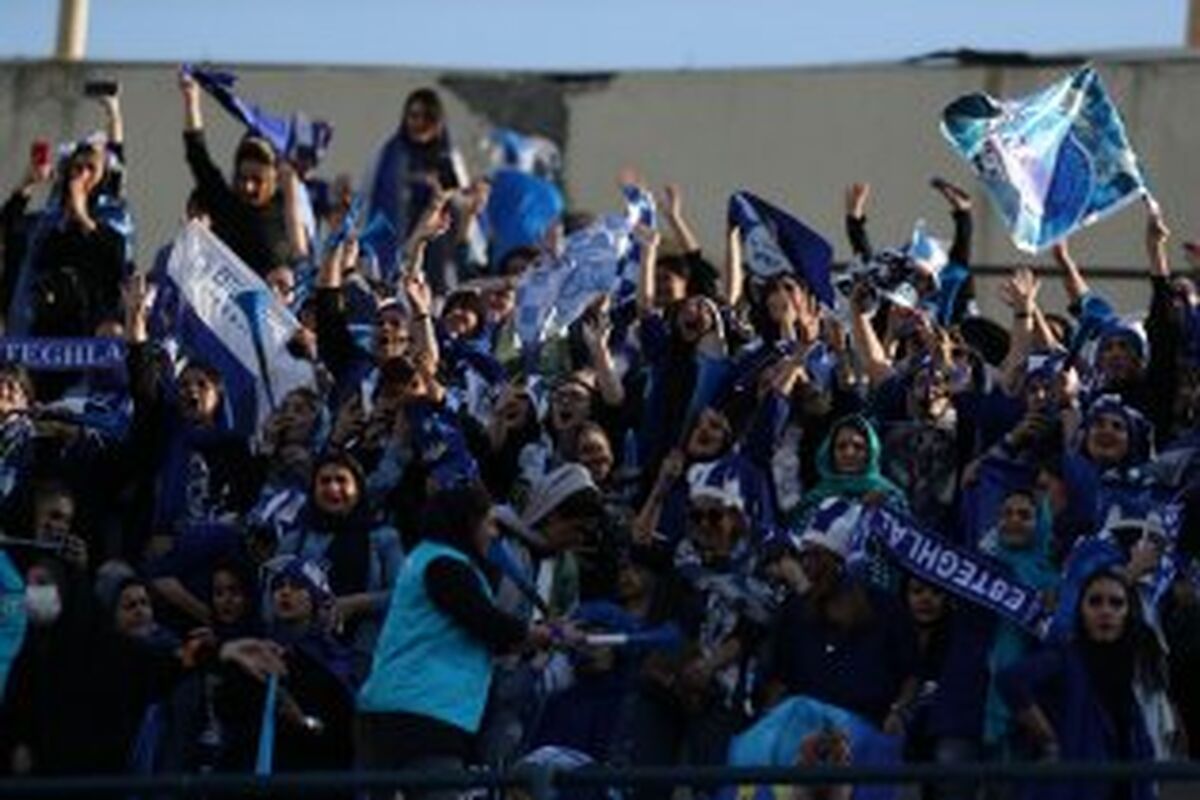 جواب جالب هوادار استقلال به کری پرسپولیسی‌ها