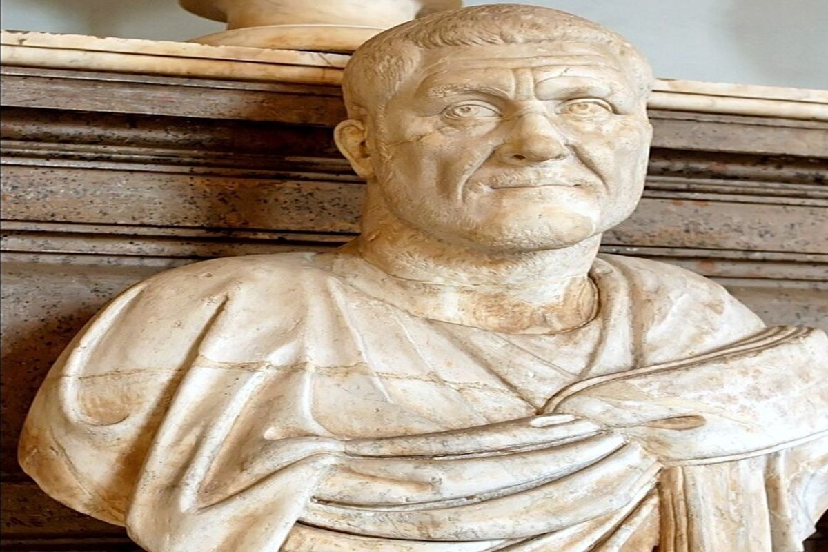 این سرباز با 2 متر و 62 سانتی متر قد فرمانده سپاه شد!+عکس