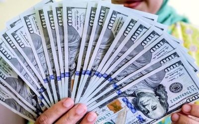 قیمت دلار و قیمت یورو امروز جمعه 8 اسفند + جدول