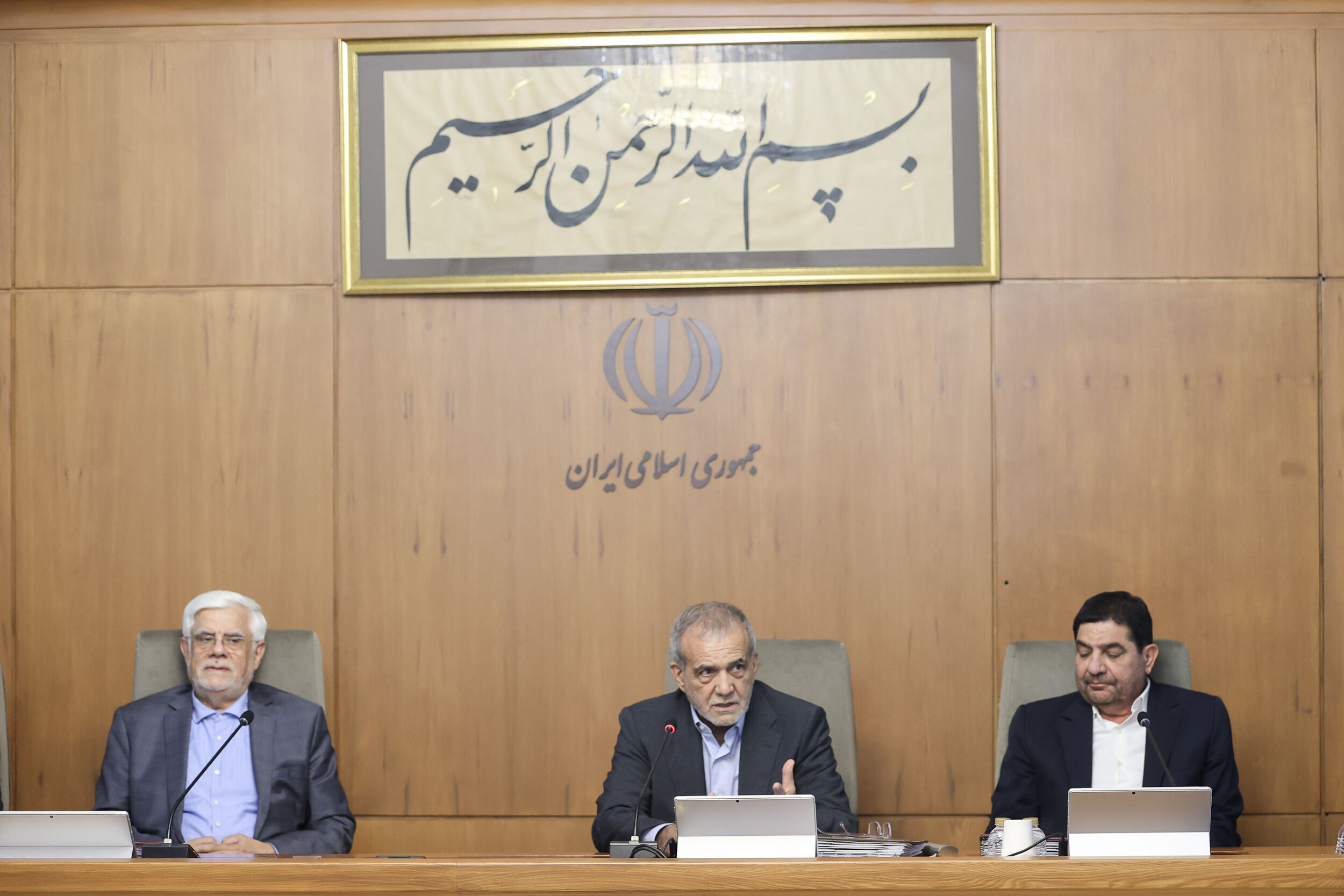 عکس خبرساز و جالب ازرئیس جمهور و عارف، ۲۰ سال پیش