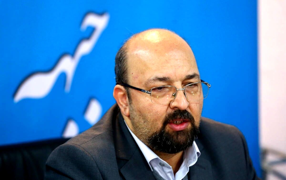 
اینکه ناگهان اصلاح‌طلبان و پهلوی در کنار هم قرار داده شوند معلوم نیست از قوطی کدام عطاری بیرون آمده
