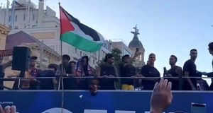 عکس جنجالی از ستاره بارسلونا در جشن قهرمانی