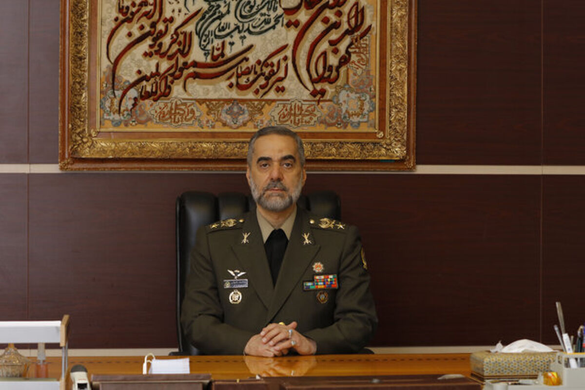 وزیر دفاع عازم سفر خارجی شد