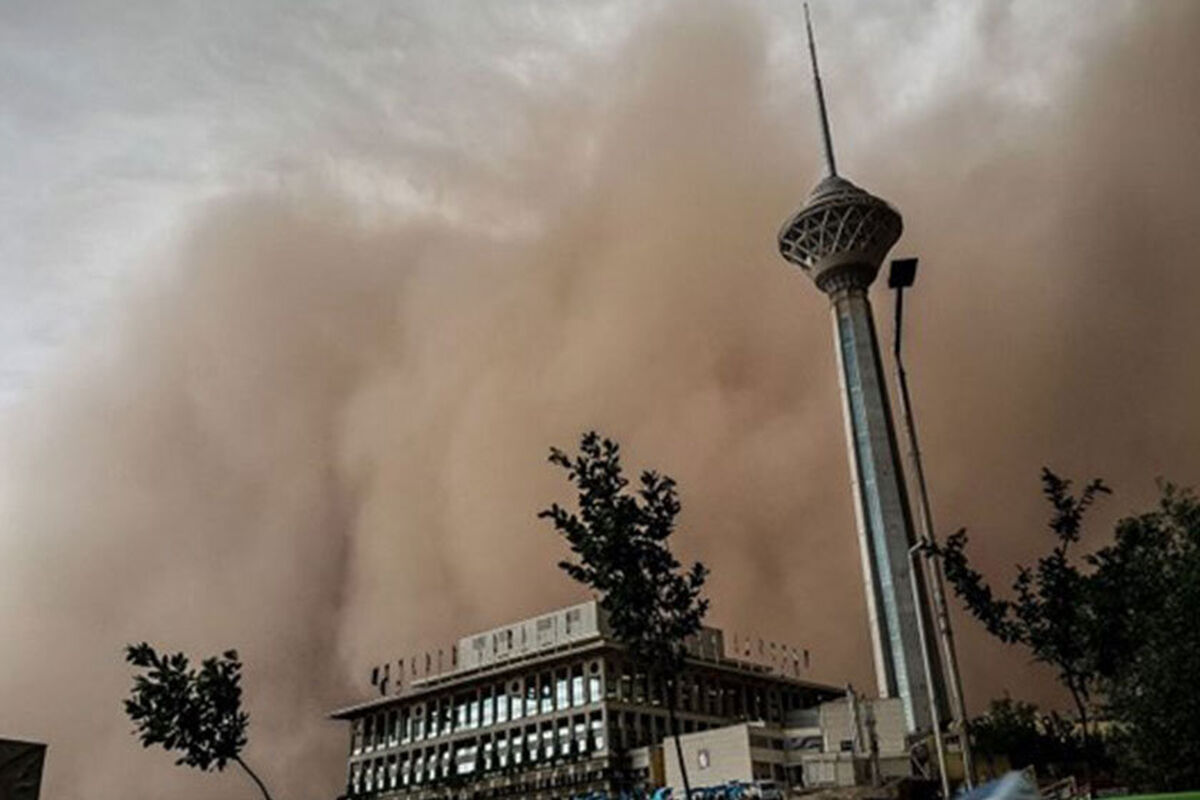 تهران به دلیل آلودگی هوا تعطیل شد
