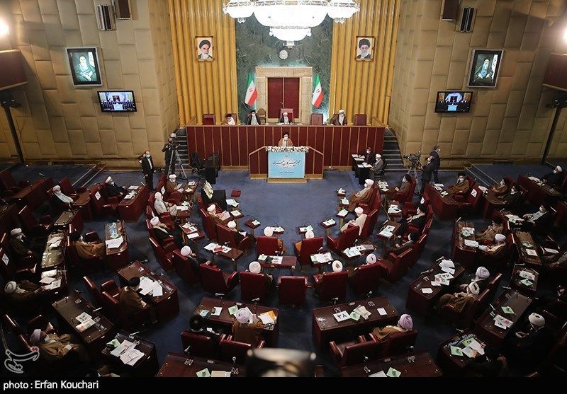 حاشیه‌های اجلاسیه رسمی مجلس خبرگان رهبری