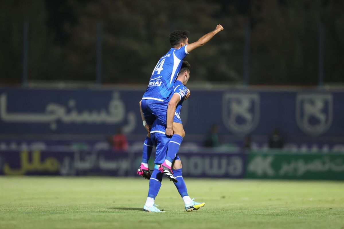 غیبت دو استقلالی مقابل مس 