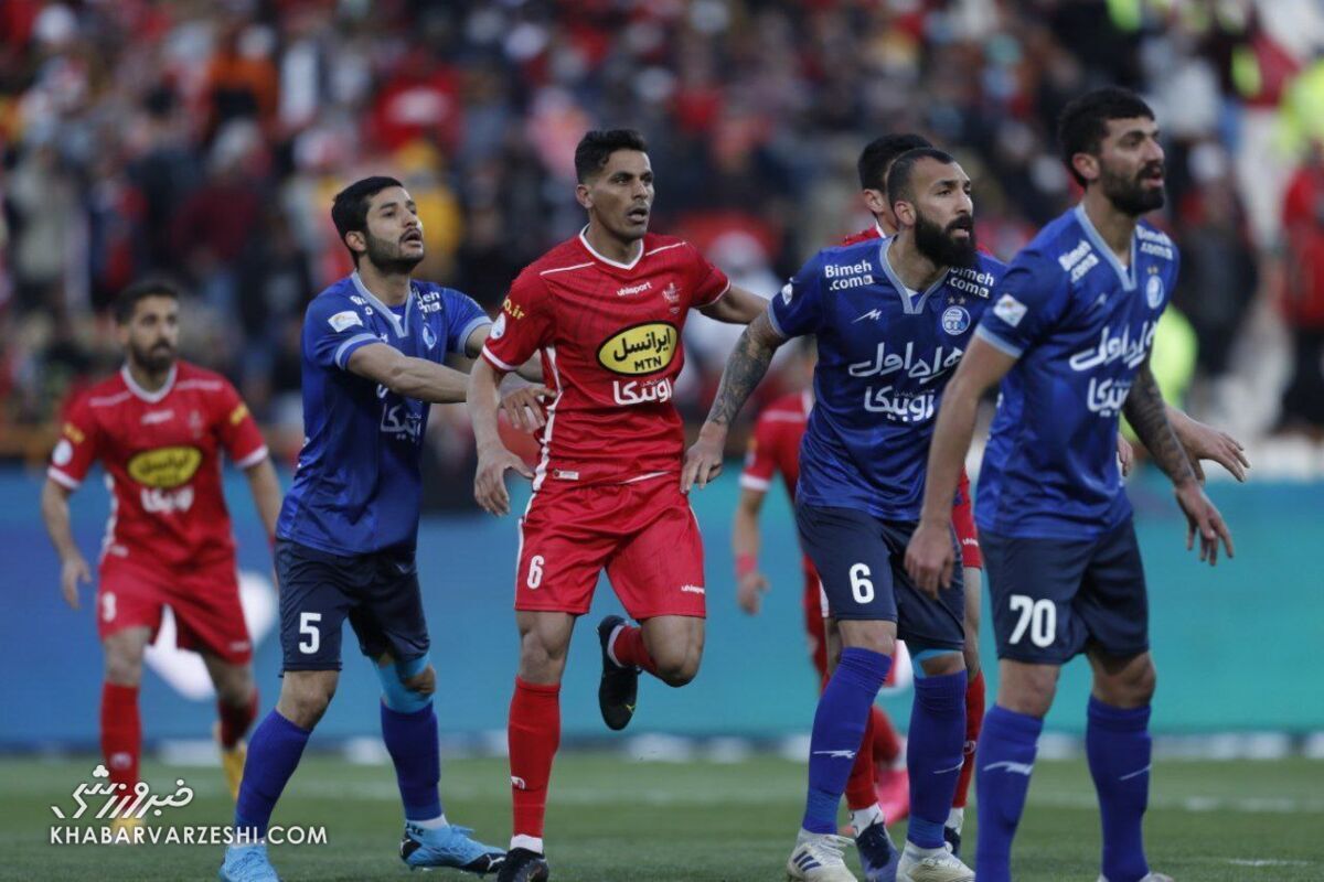 مقایسه خریدهای پرسپولیس و استقلال؛ قرمزها باتجربه‌تر، آبی‌ها جوان‌تر