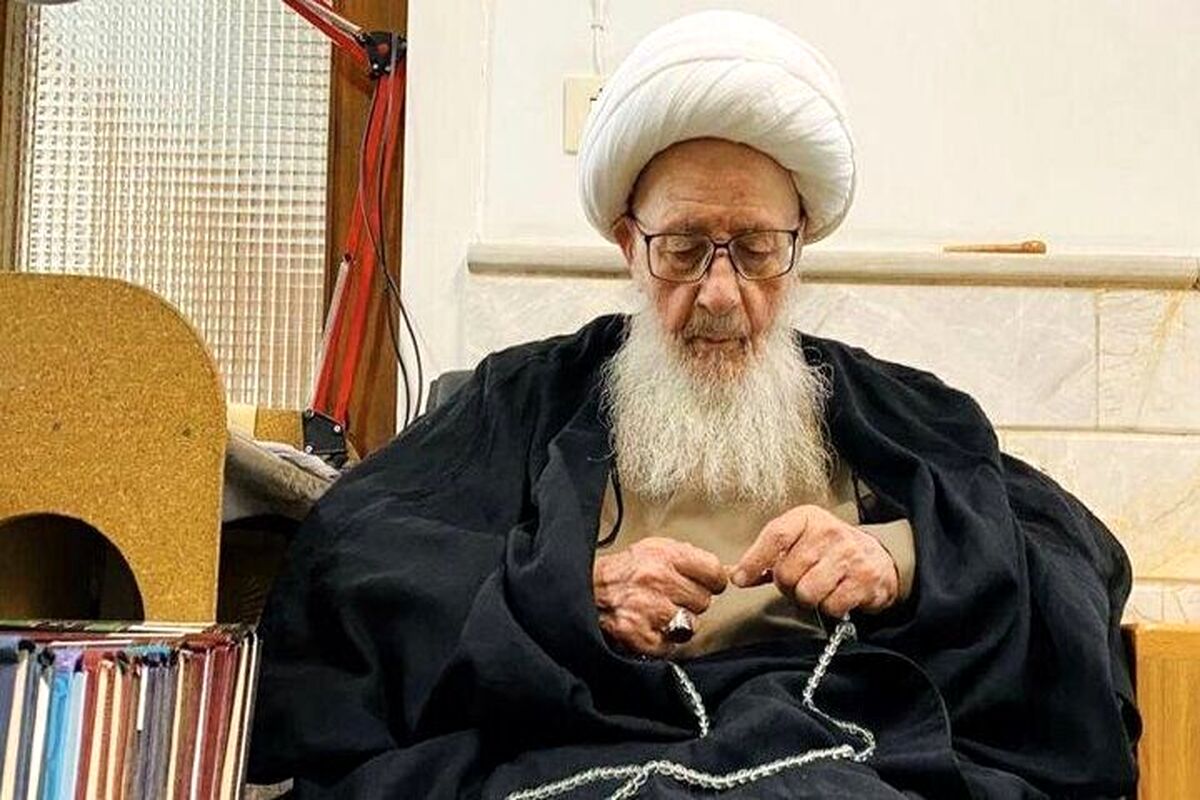 شایعه فوت وحید خراسانی تکذیب شد