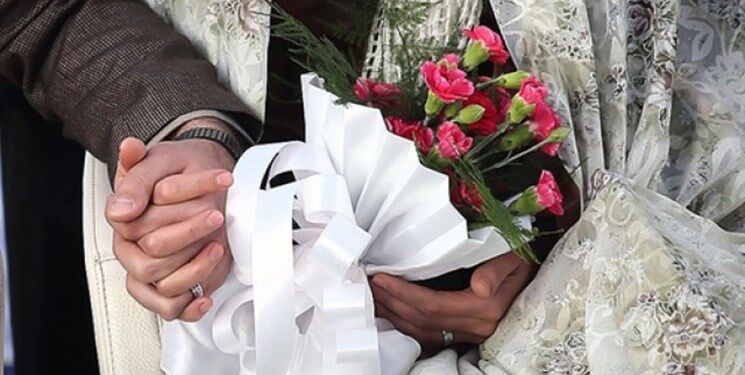 تصویری ازحرکات شیطنت آمیز عروس 11 ساله هنگام عروسی با پیرمرد 85 ساله/ عکس