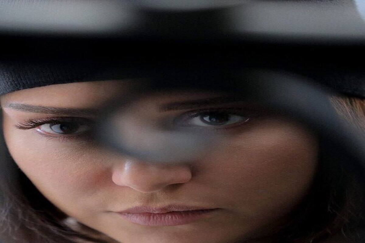  پریناز ایزدیار با «بُن سای» می آید