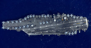 ناو آبراهام لینکلن در وضعیت هشدار کامل قرار گرفت