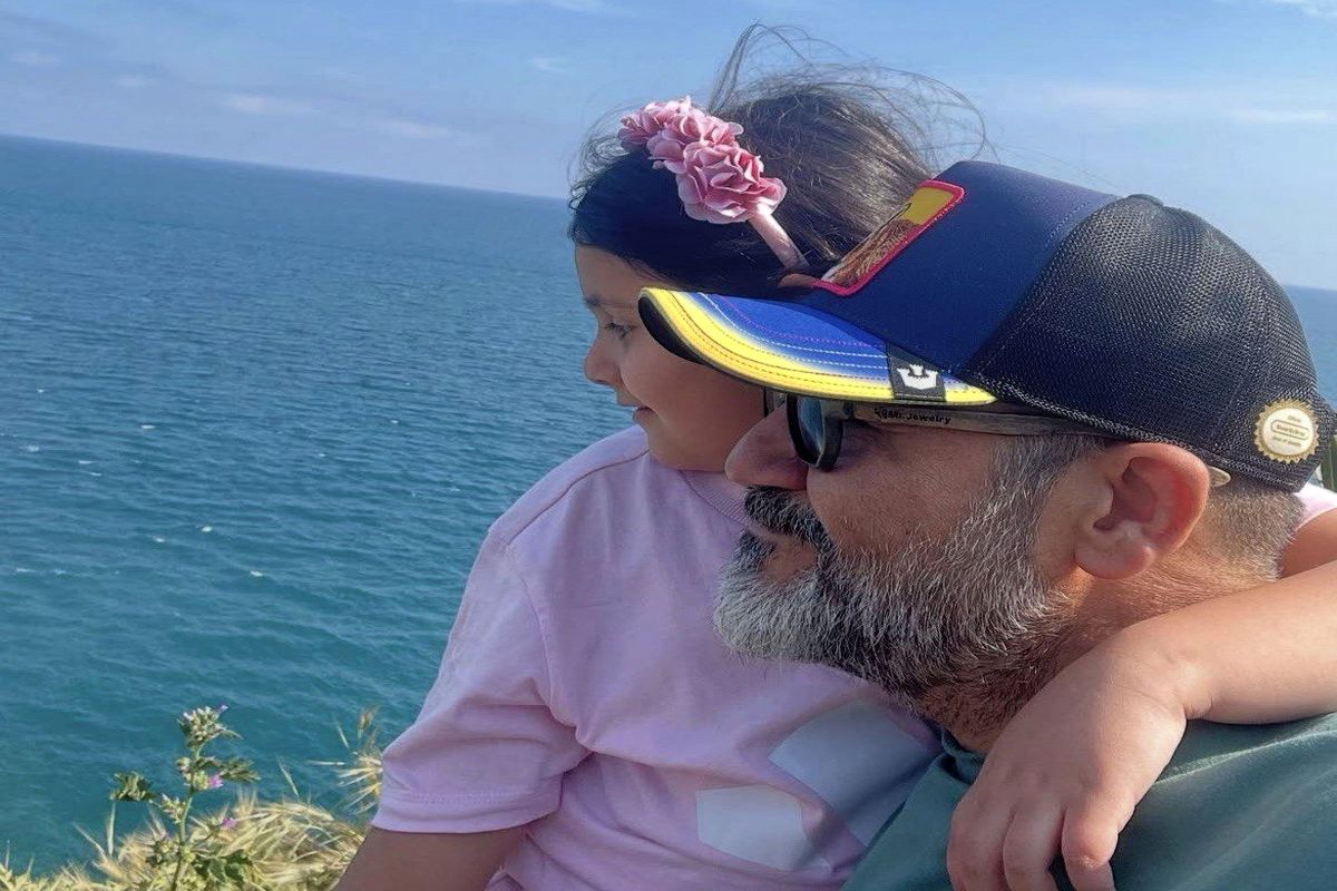 قاب پدر دختری بامزه از بهروز سریال زیر آسمان شهر