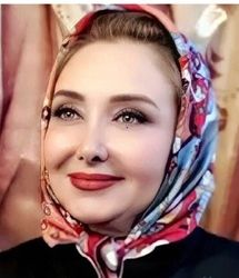 «کتایون ریاحی» در آغوش «حمیده خیرآبادی» در پشت‌صحنه «پدرسالار»