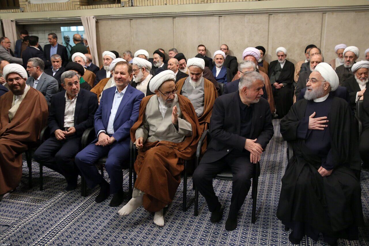  احمدی‌نژاد پیدایش شد!/ عکس