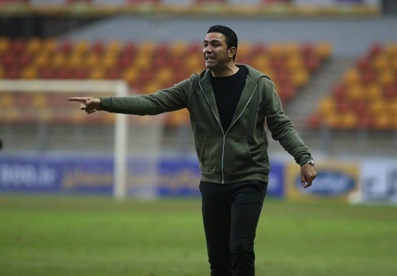 یک سرمربی ایرانی به فدراسیون فوتبال برنامه داد