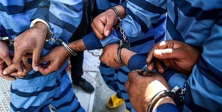 آزار سیاه پسر 18 ساله توسط 4 حیوان صفت / پسر بیچاره را سلاخی هم کردند
