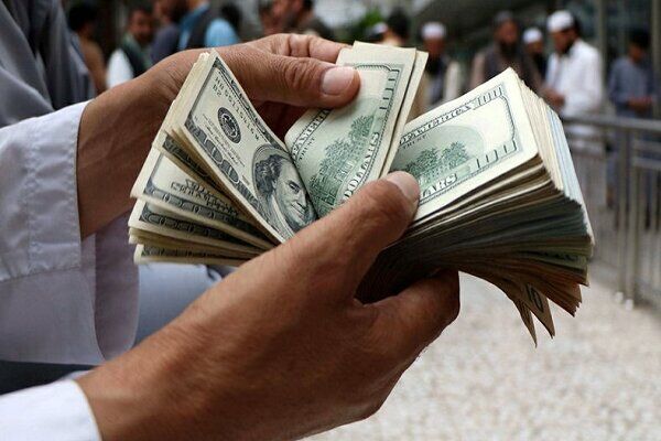 احتمال افزایش قیمت دلار و یورو / سیگنال سایت مرجع درباره افزایش قیمت ارز؟