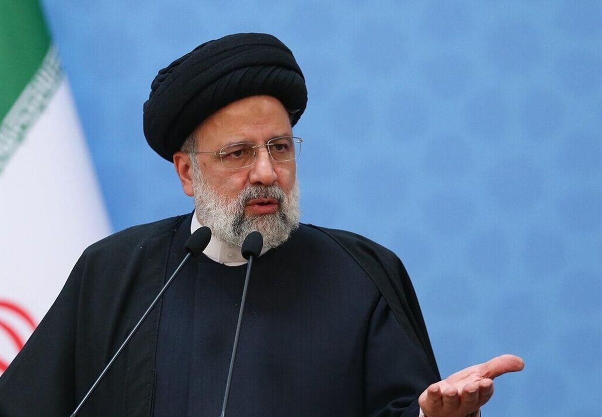 بنر شهرداری برای شهید رئیسی دردسر ساز شد! +عکس