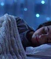 چه خوراکی به خوابیدن راحت کمک کند؟