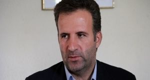 انتقاد نماینده سابق شیراز در مجلس از بستن راه پاسارگاد و تخت جمشید