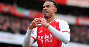 گابریل استون ویلا را به تمسخر گرفت+عکس