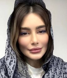 سحر قریشی با چهره ساده و بدون تتو پیدایش شد/ عکس